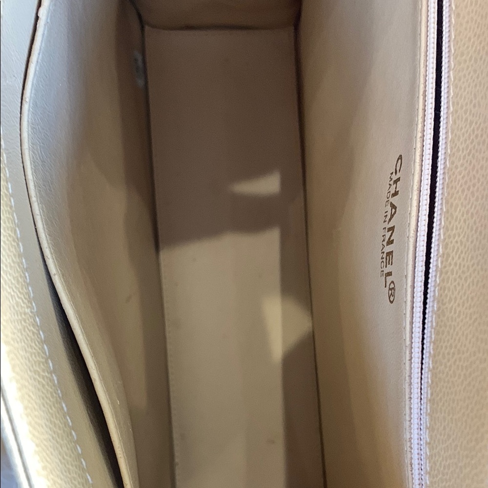 Chanel *RARE* Beige Cavier Tote - Picture 6 of 7
